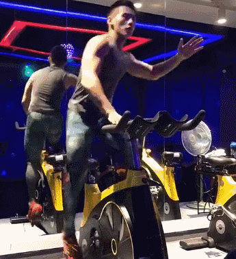 健身房运动人体_人体健身结构图_人体健身图片大全