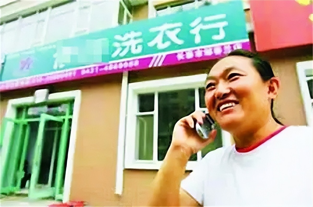上一届女子举重冠军_举重女子2021_举重冠军女2020