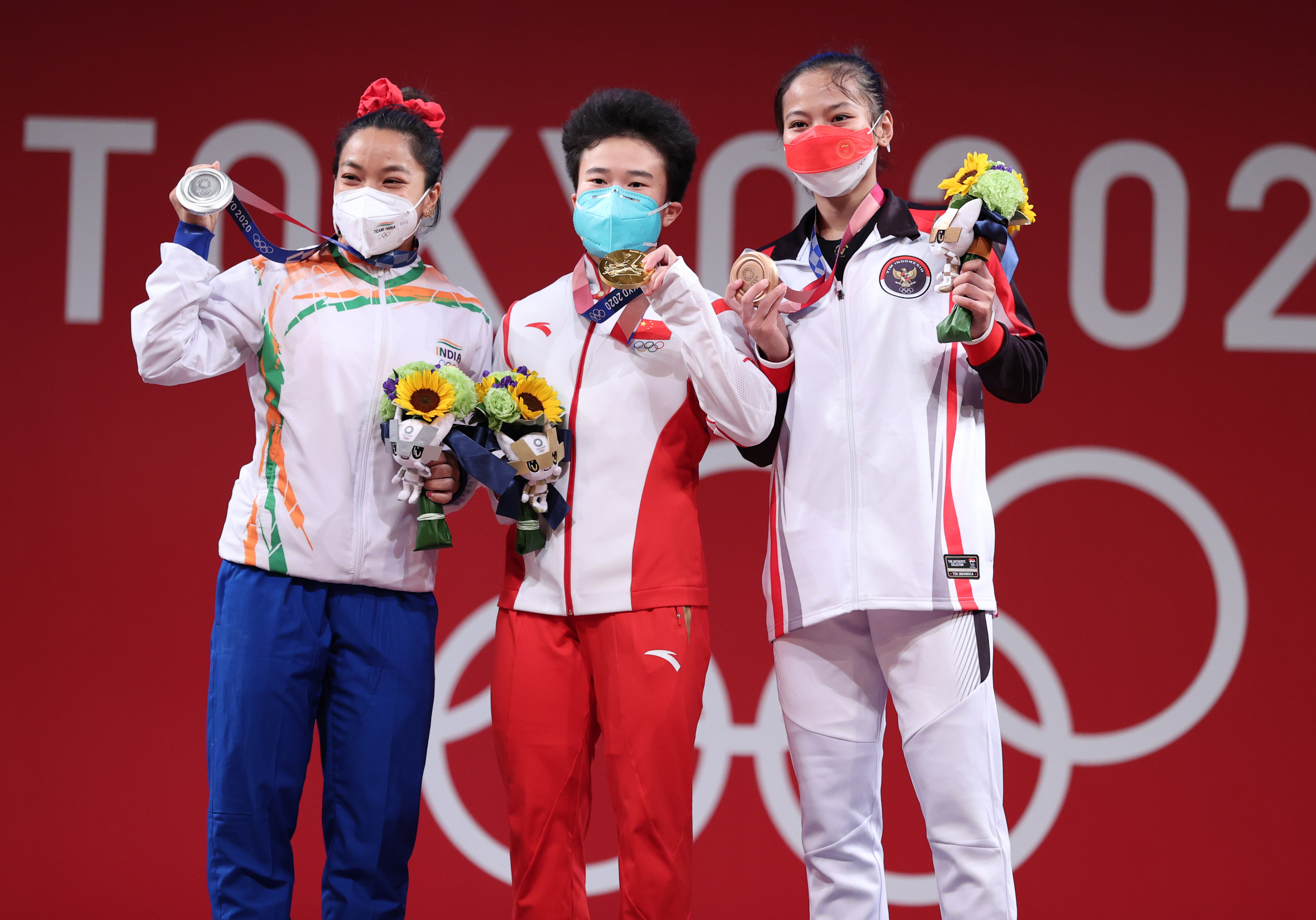 举重冠军女2020_举重女子2021_上一届女子举重冠军