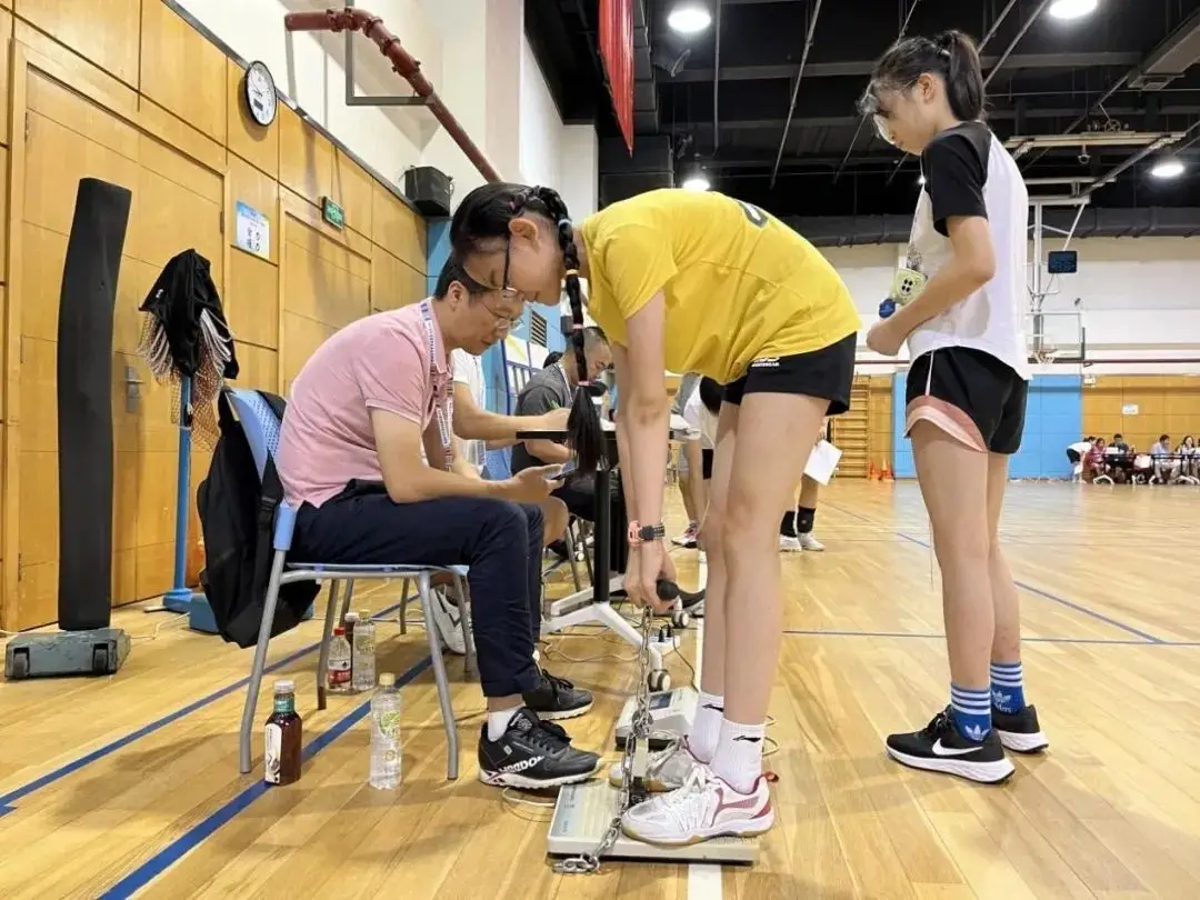 上海五人制足球_上海三人篮球_上海五人篮球比赛规则介绍