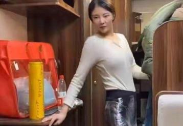 紧身衣锻炼有什么好处_健身紧身衣怎么穿_紧身衣健身