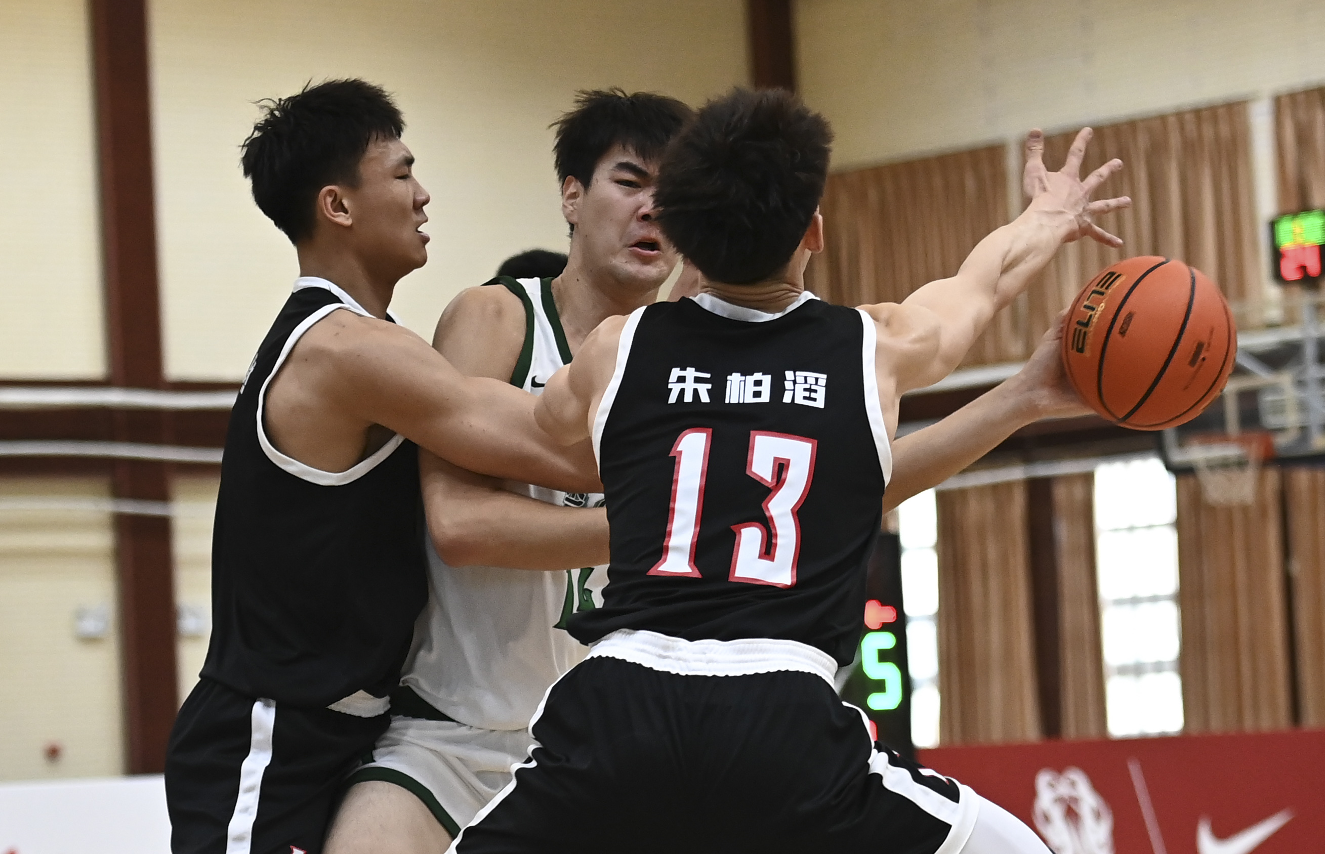 回浦中学篮球队获得冠军_回浦中学篮球队全国冠军_回浦中学篮球比赛