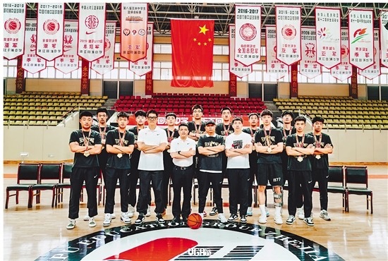 回浦中学篮球队全国冠军_回浦中学篮球队获得冠军_回浦中学篮球排名