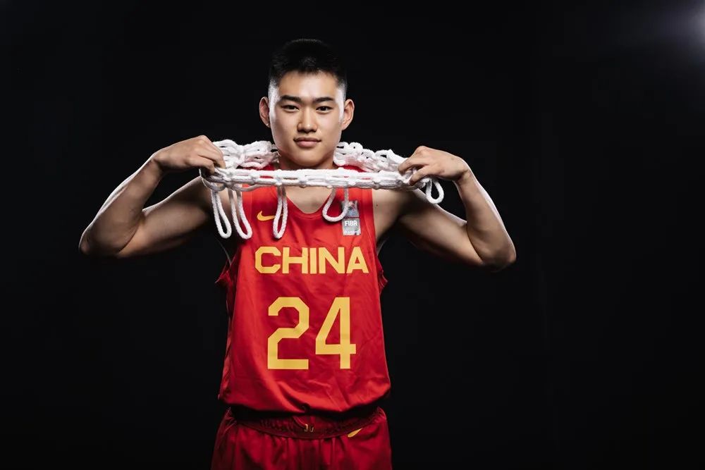 美国高中篮球联赛简称什么_美国高中篮球联赛用英语怎么说_美国高中篮球联赛历史