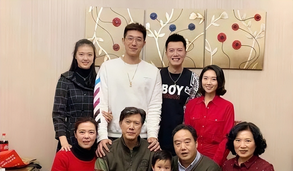 张晨鸣篮球_篮球冠军张晨简介_张晨涛篮球